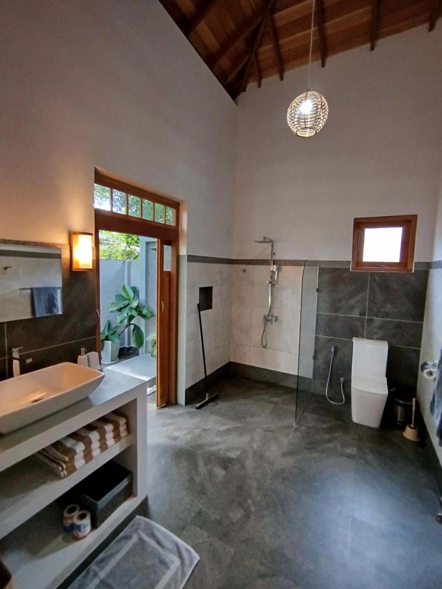 Sleeping Elephant Beach Resort Tangalle Room photo