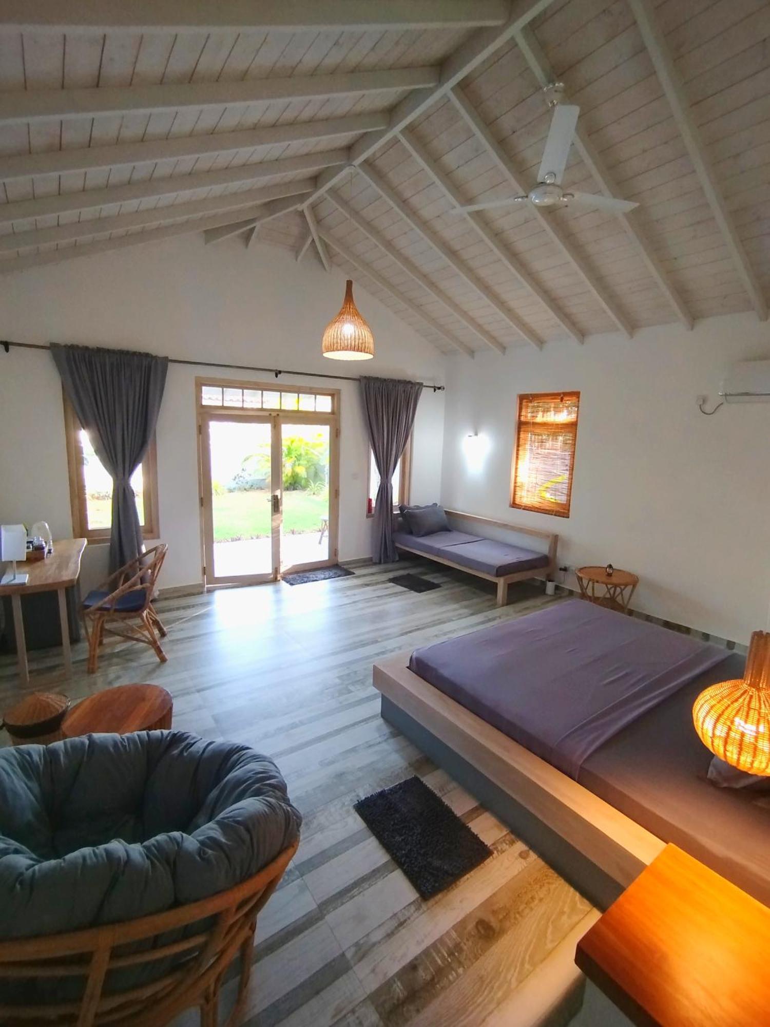 Sleeping Elephant Beach Resort Tangalle Exterior photo