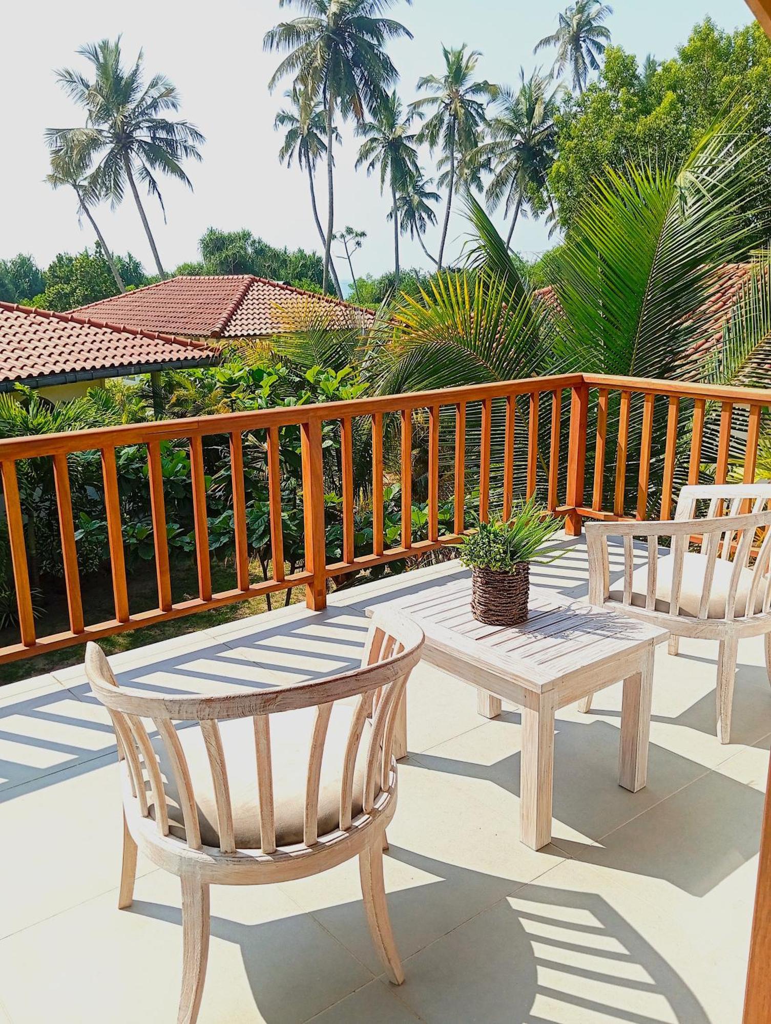 Sleeping Elephant Beach Resort Tangalle Room photo